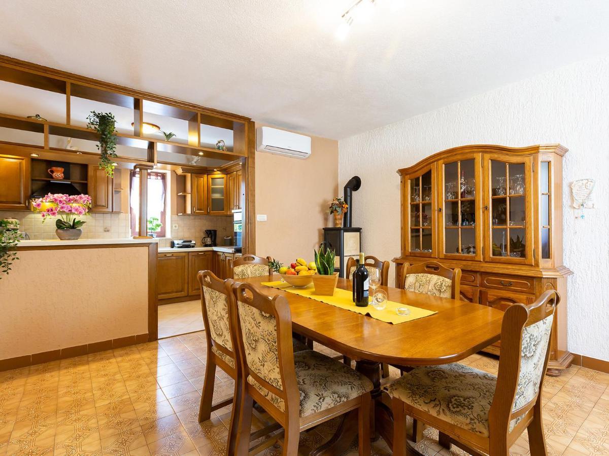 Apartments Fratta Frata Luaran gambar