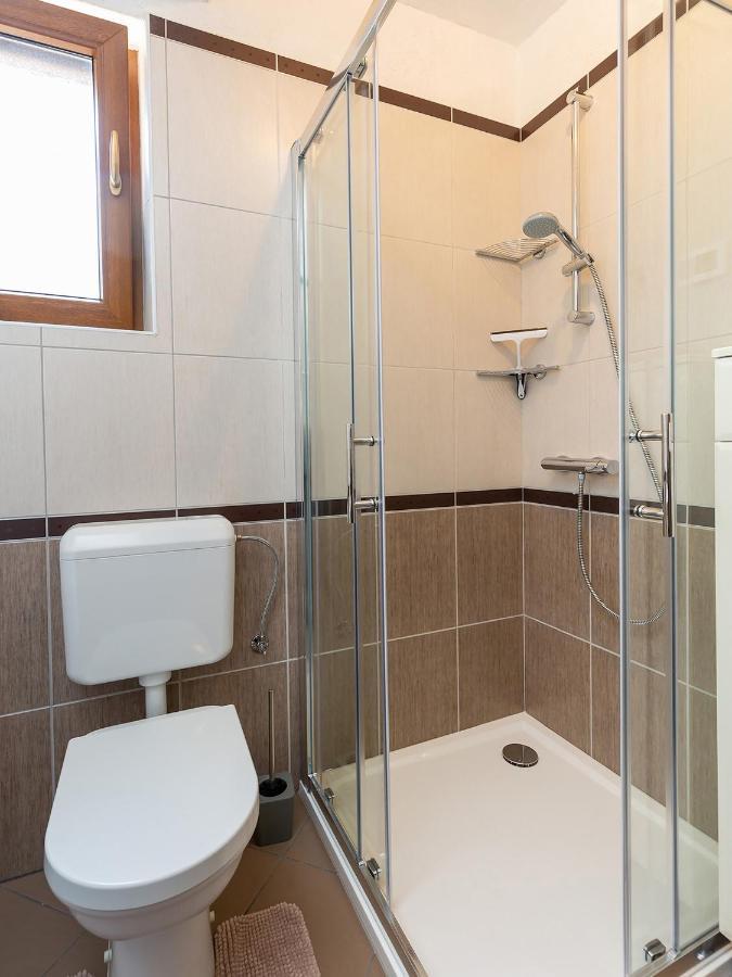 Apartments Fratta Frata Luaran gambar