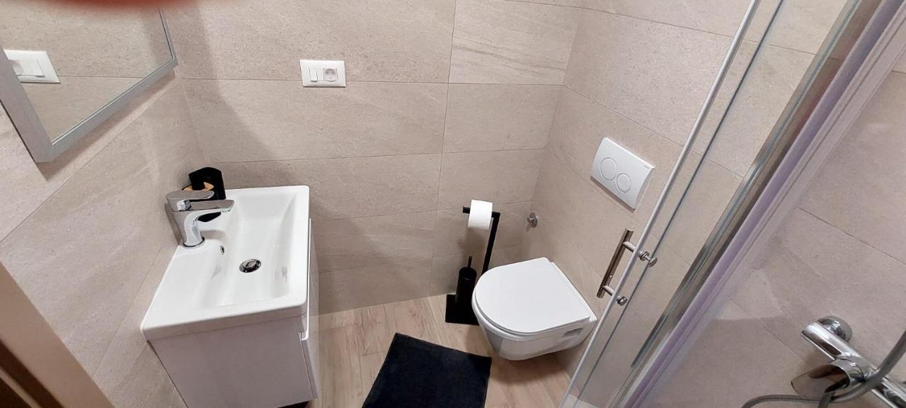 Apartments Fratta Frata Luaran gambar